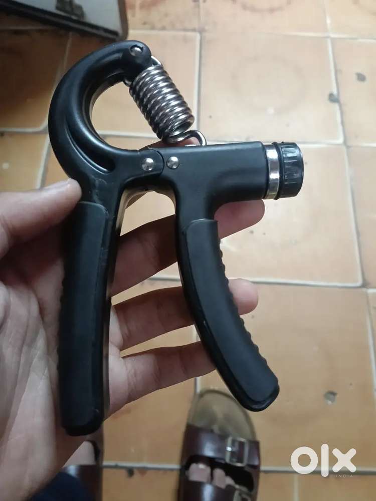 Hand gripper