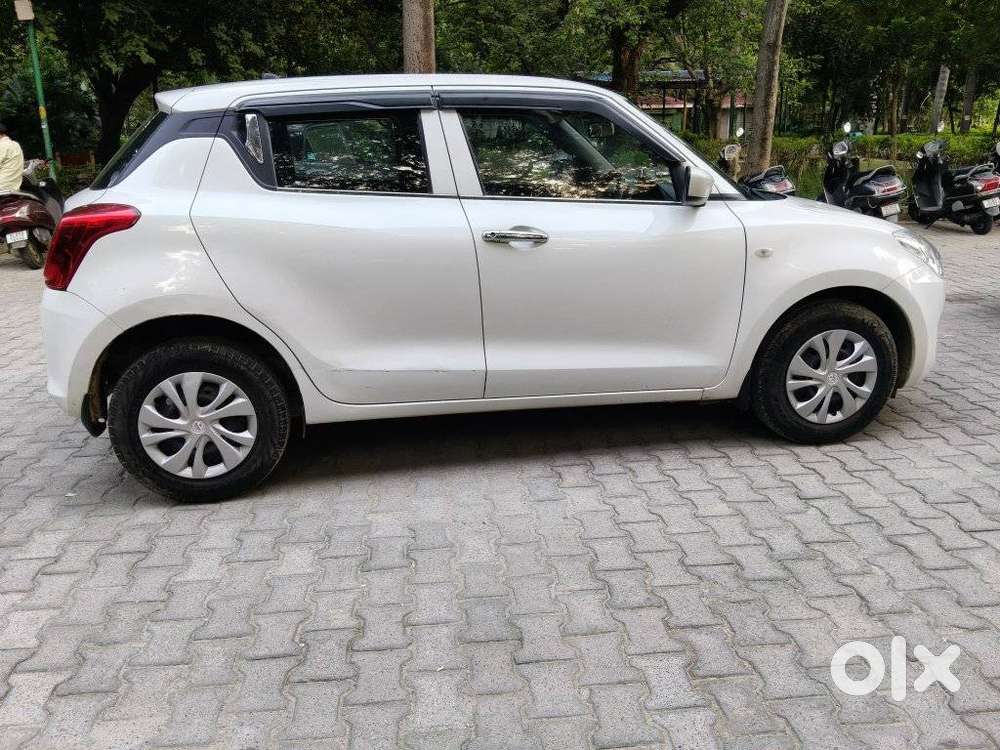 Maruti Suzuki Swift 1.2 Lxi (o), 2020, Petrol