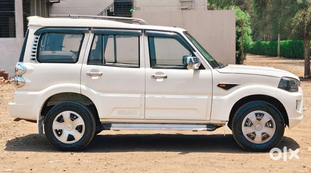 Mahindra Scorpio S4, 2015, Diesel