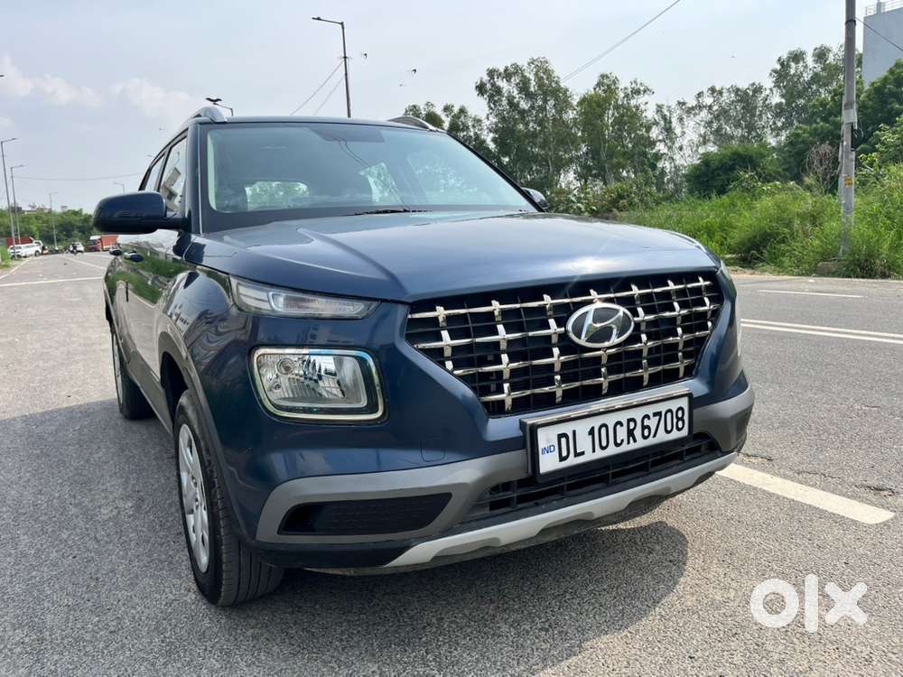 Hyundai Venue Petrol 2022