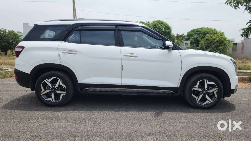 Hyundai Alcazar 1.5 Mt Executive 7s, 2024, Petrol