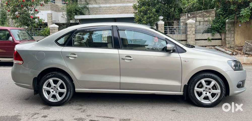 Volkswagen Vento Petrol Highline At, 2014, Petrol