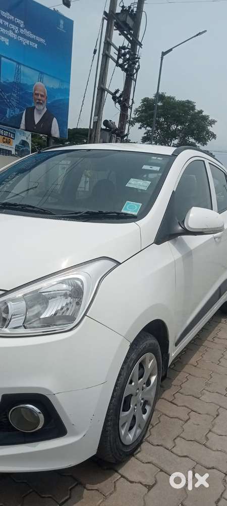 Hyundai Grand I10 Sportz, 2016, Petrol