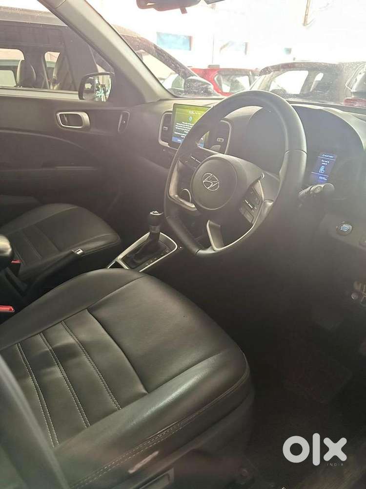Hyundai Venue 2021 Petrol 59000 Km Driven