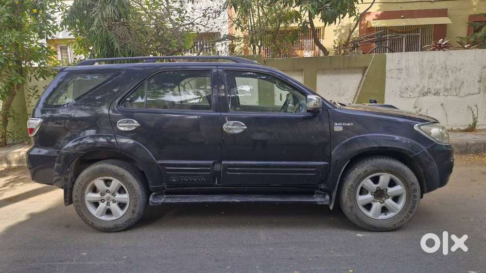 Toyota Fortuner 3.0 4x4 Manual, 2010, Diesel