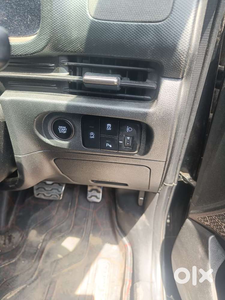 Hyundai Creta 1.5 Mpi Sx Petrol Ivt, 2025, Petrol