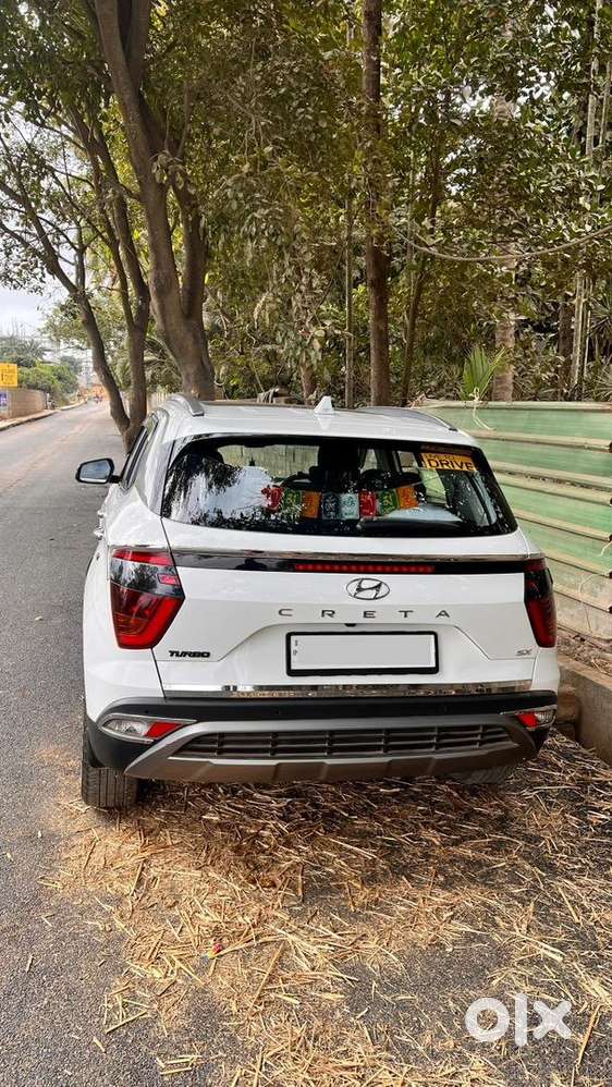 Hyundai Creta 2023 Petrol 25k Driven In Showroom Condition