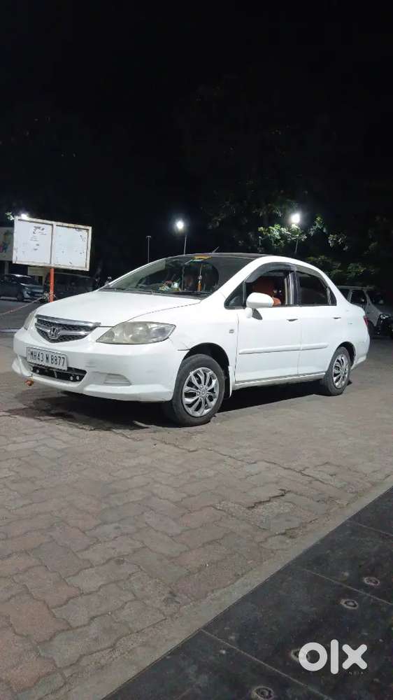 Honda City Zx 2006 Cng & Hybrids Well Maintained
