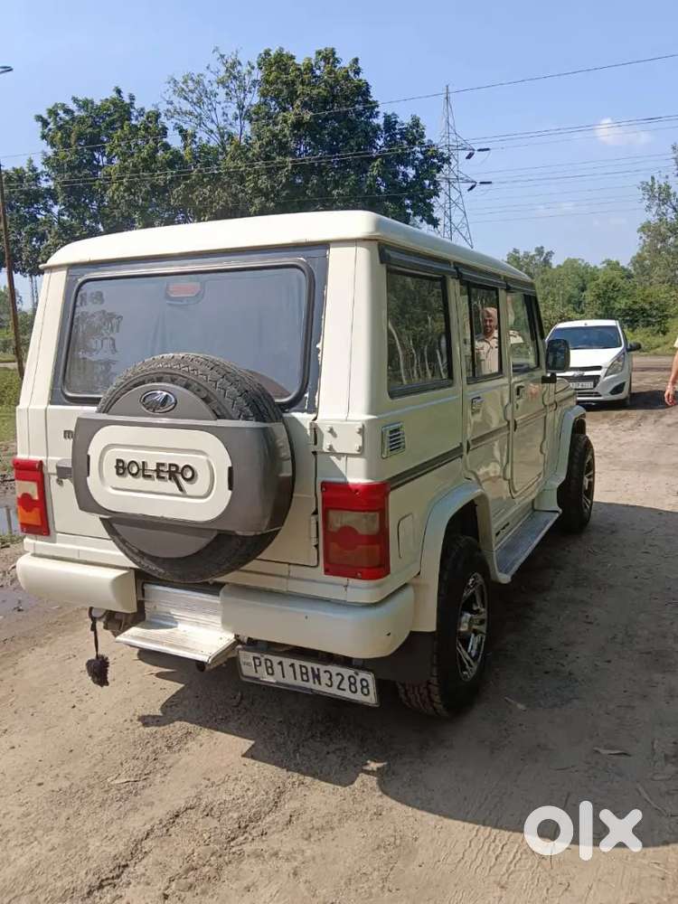 Mahindra Bolero Neo 2014