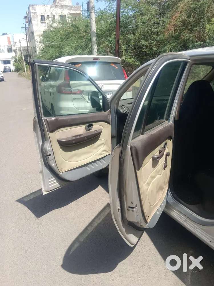Hyundai Santro Asta 2011