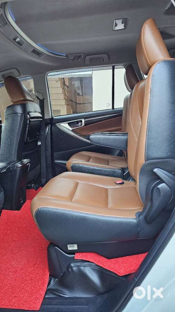 Toyota Innova Crysta 2.8z Automatic, 2021, Diesel