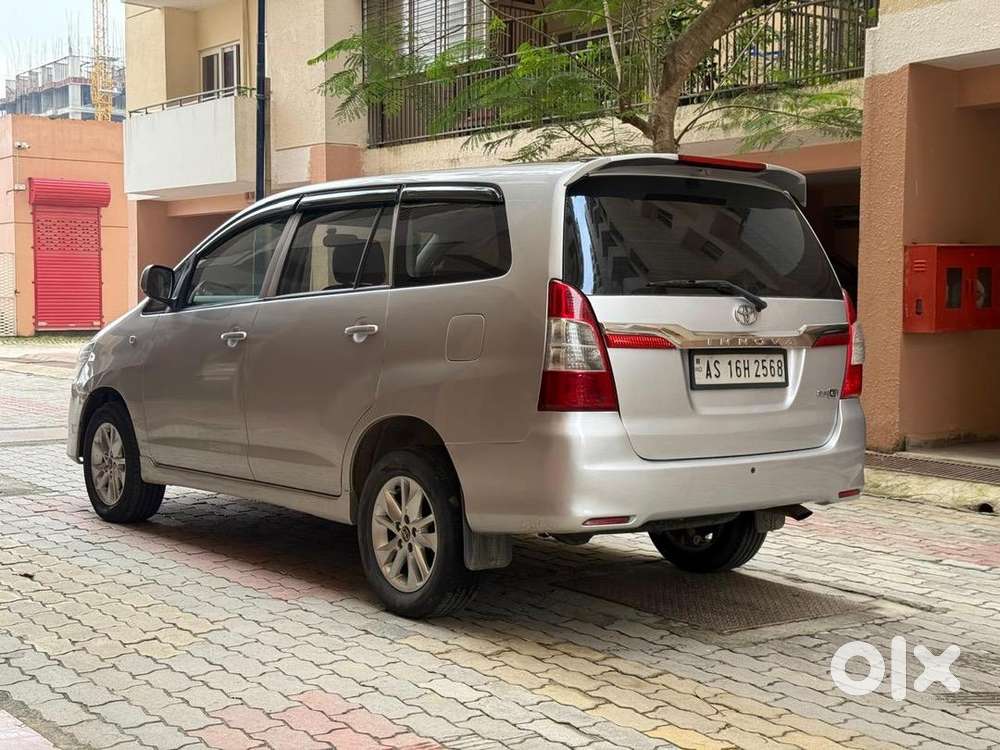 Toyota Innova 2013