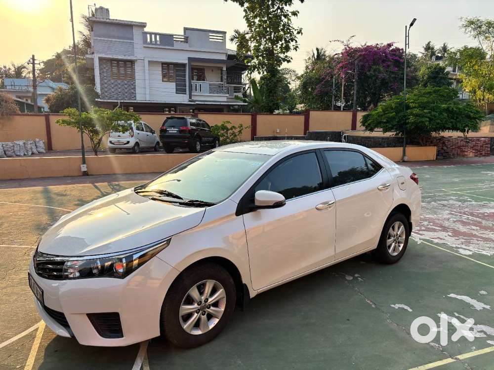 2015 Toyota Corolla Altis With Fancy Number For Sale