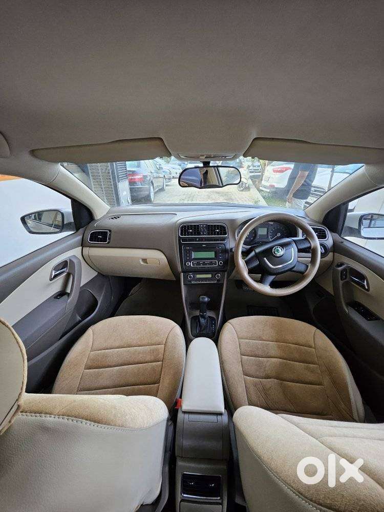 Skoda Rapid 1.6 Mpi At Elegance, 2013, Petrol