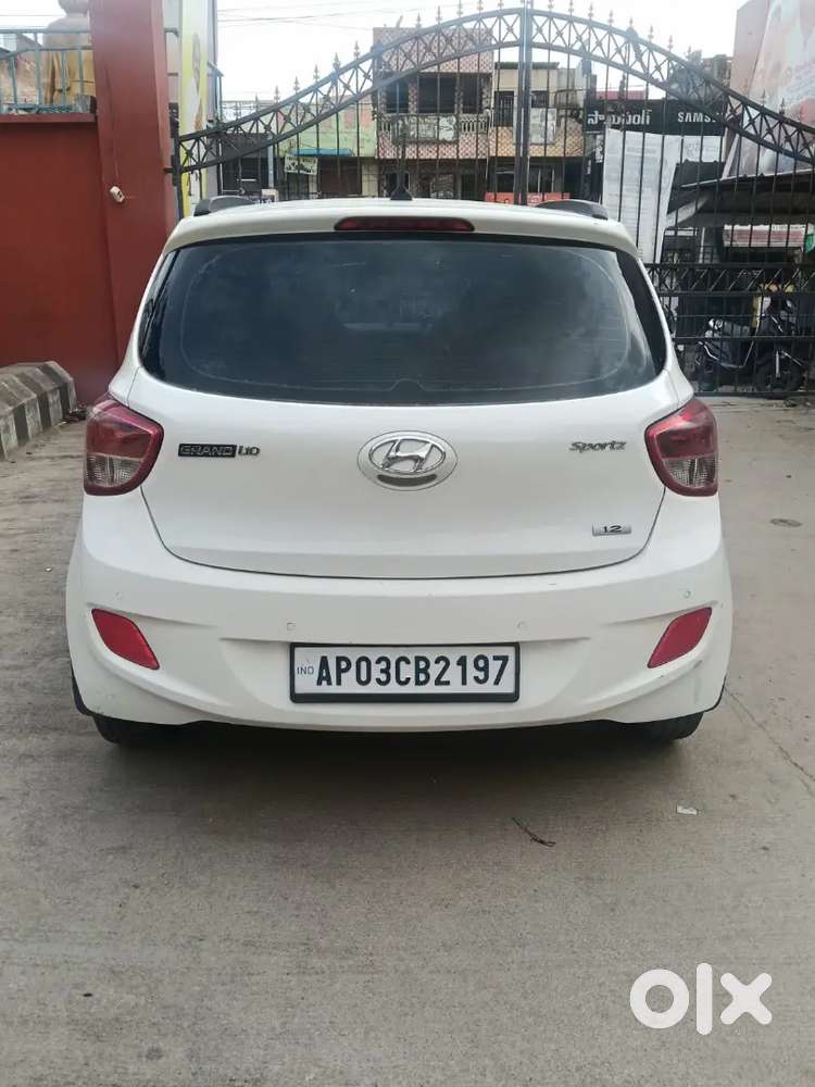 Hyundai Grand I10 Sportz 2016
