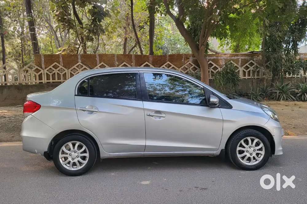 Honda Amaze 2015 Petrol Well Maintained