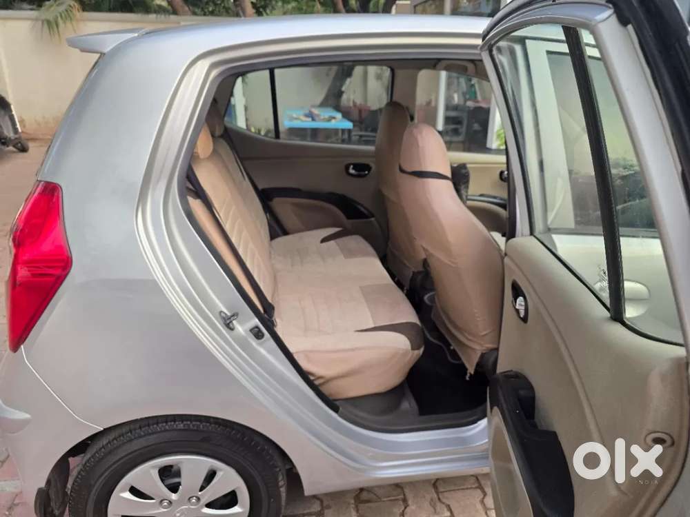 Hyundai I10 Sportz At, 2012, Petrol