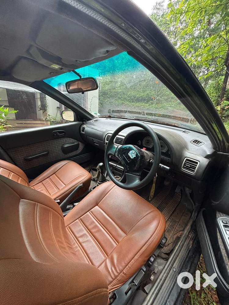 Maruti Suzuki Esteem2004