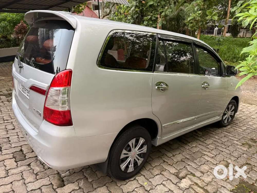 Innovag4 7seater,re Registered,210000km,3owner,price 735000