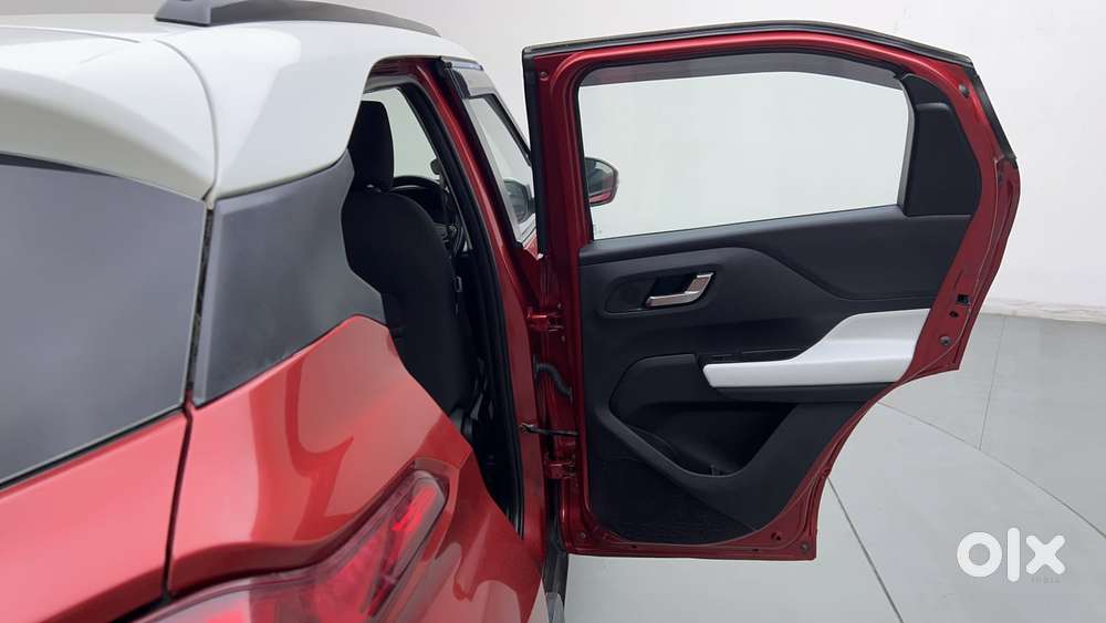 Tata Punch 1.2 Revotron Creative Amt Dual Tone, 2022, Petrol