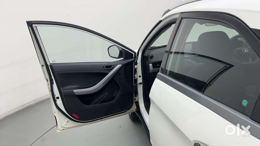 Tata Nexon 1.2 Revotron Xma Amt (s), 2021, Petrol