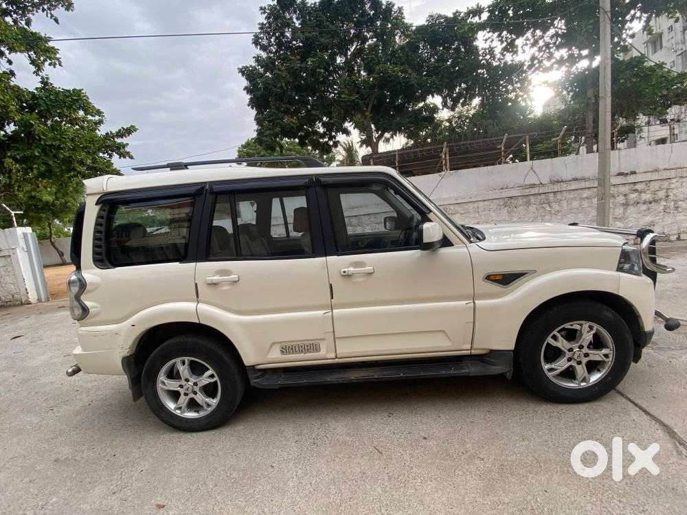 Mahindra Scorpio S10 7 Seater, 2016, Diesel