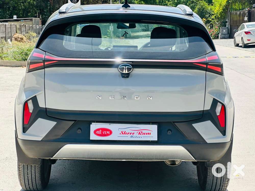 Tata Nexon Creative Plus 1.2 Revotron Petrol 7dca Dt, 2025, Petrol