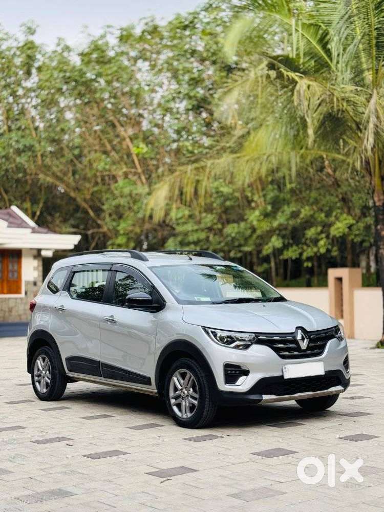 Renault Triber Rxz, 2024, Petrol