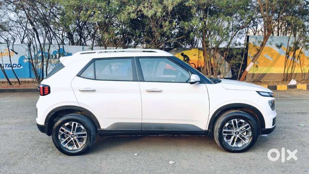 Hyundai Venue 1.0 Sx (o) Turbo Dct, 2023, Petrol