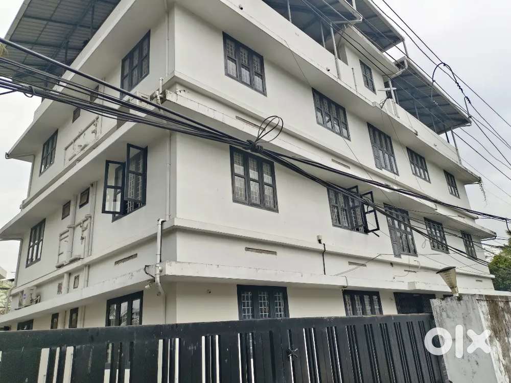 2BHK in Vazhakkala