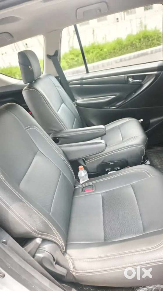 Toyota Innova Crysta 2016 (taxi)