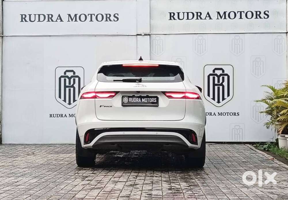 Jaguar F-pace 2.0 R Dynamic S, 2023, Petrol