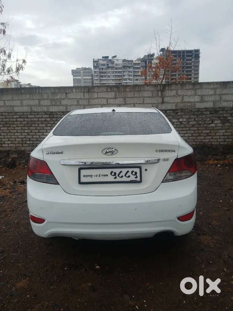 Hyundai Verna 1.6 Sx 2011