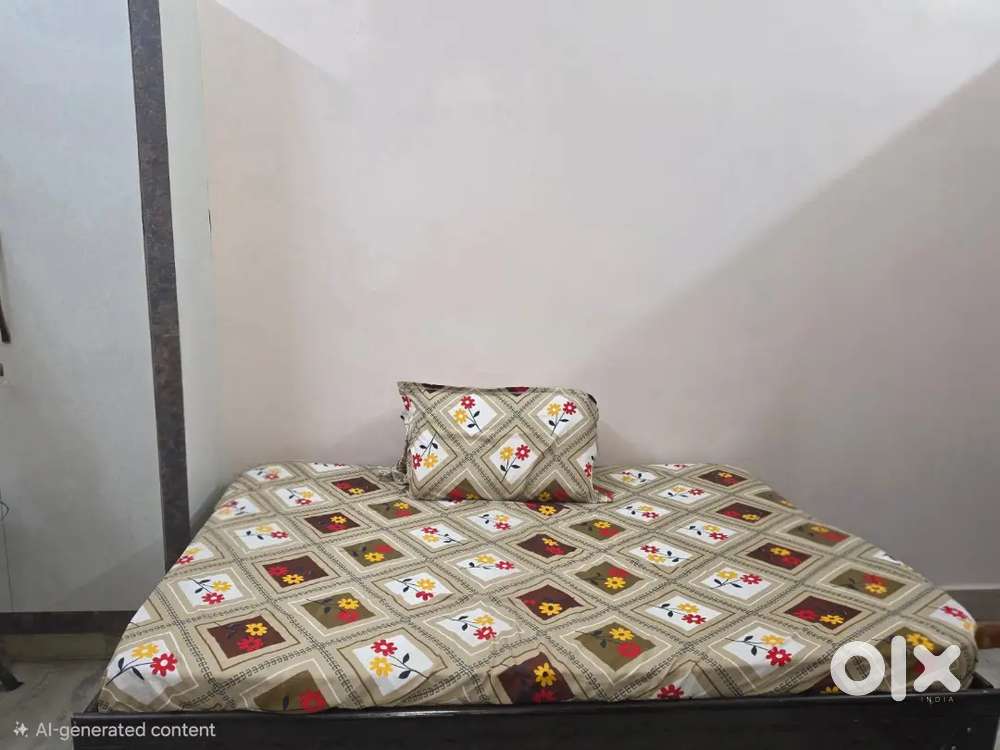 Box Diwan with Mattress