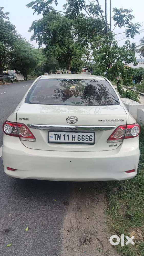 Toyota Corolla Altis 2012