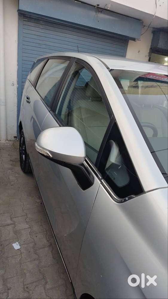 Marazzo Mahindra