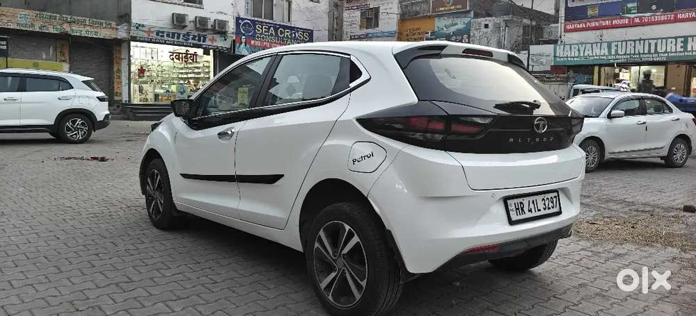 Tata Altroz Xz Petrol New Condition