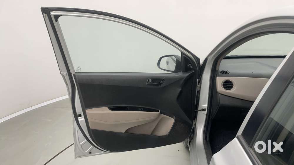 Hyundai Xcent Base 1.2, 2015, Petrol