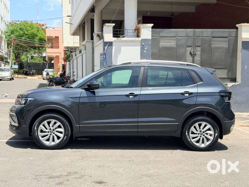 Volkswagen Taigun 1.0 Tsi Highline At, 2023, Petrol