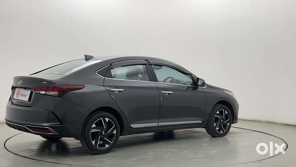 Hyundai Verna 1.5 Sx (o) Vtvt Ivt, 2022, Petrol