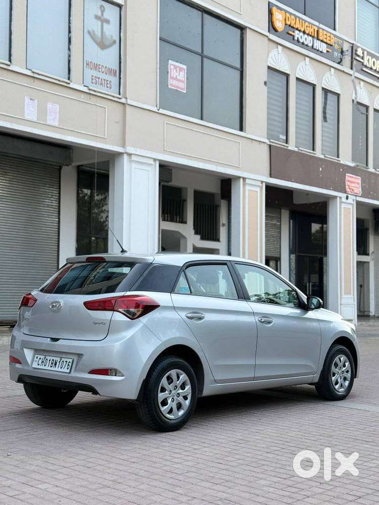 Hyundai Elite I20 Sportz (o) 1.2, 2017, Petrol