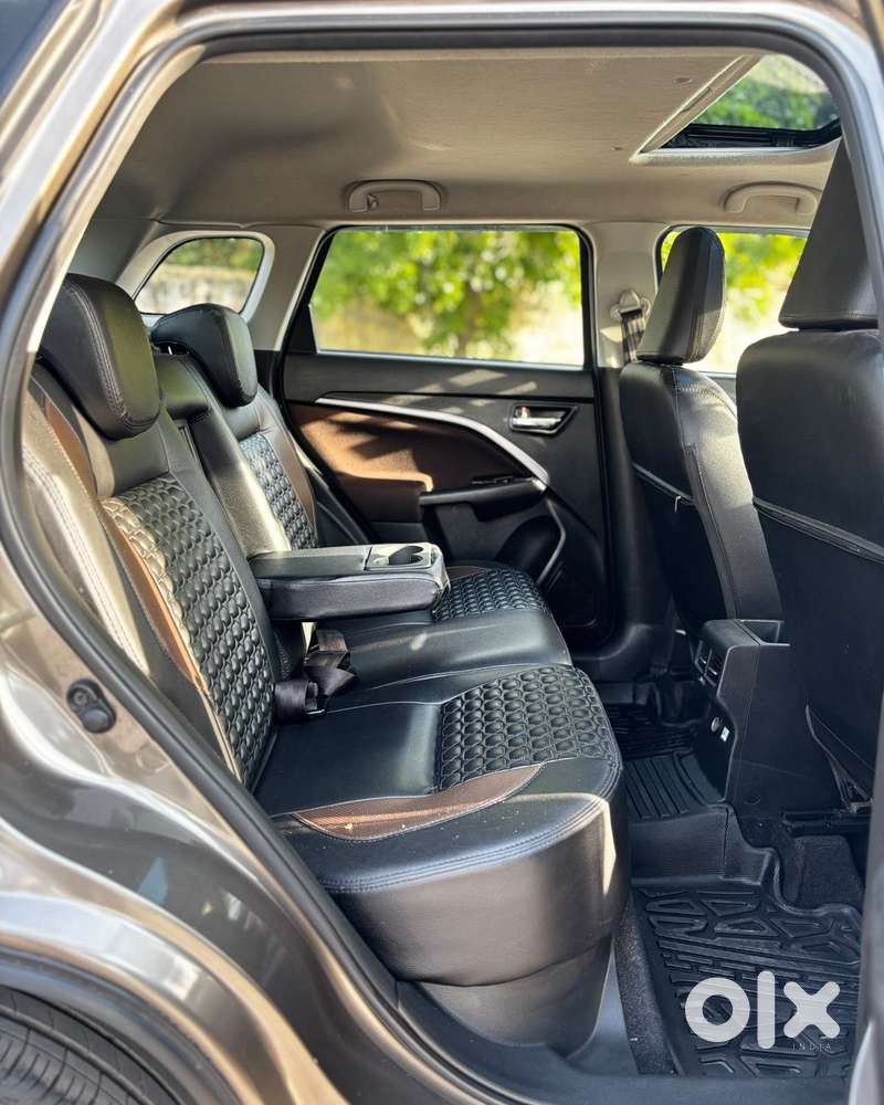 Maruti Suzuki Brezza 1.5 Zxi Smart Hybrid, 2023, Petrol