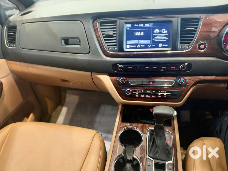 Kia Carnival Prestige, 2021, Diesel