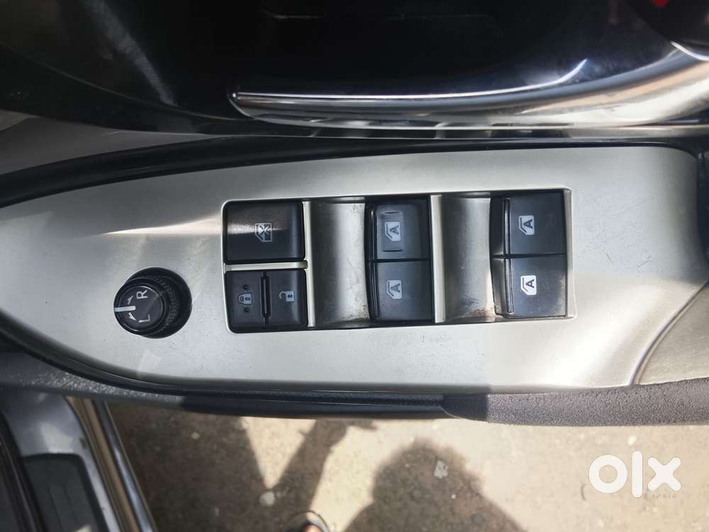 Toyota Innova Crysta 2.4 V, 2018, Diesel