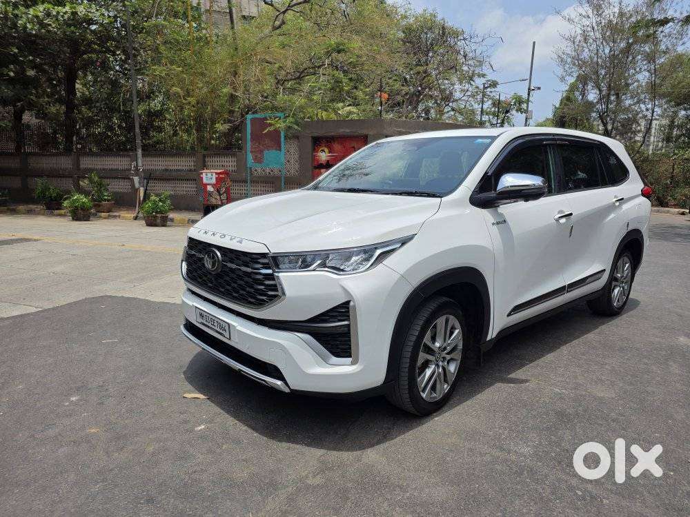 Toyota Innova Hycross 2.0 Zx (o) Hybrid 7 Str, 2023, Petrol