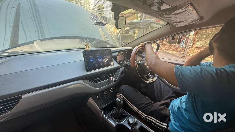 Tata Nexon Xe