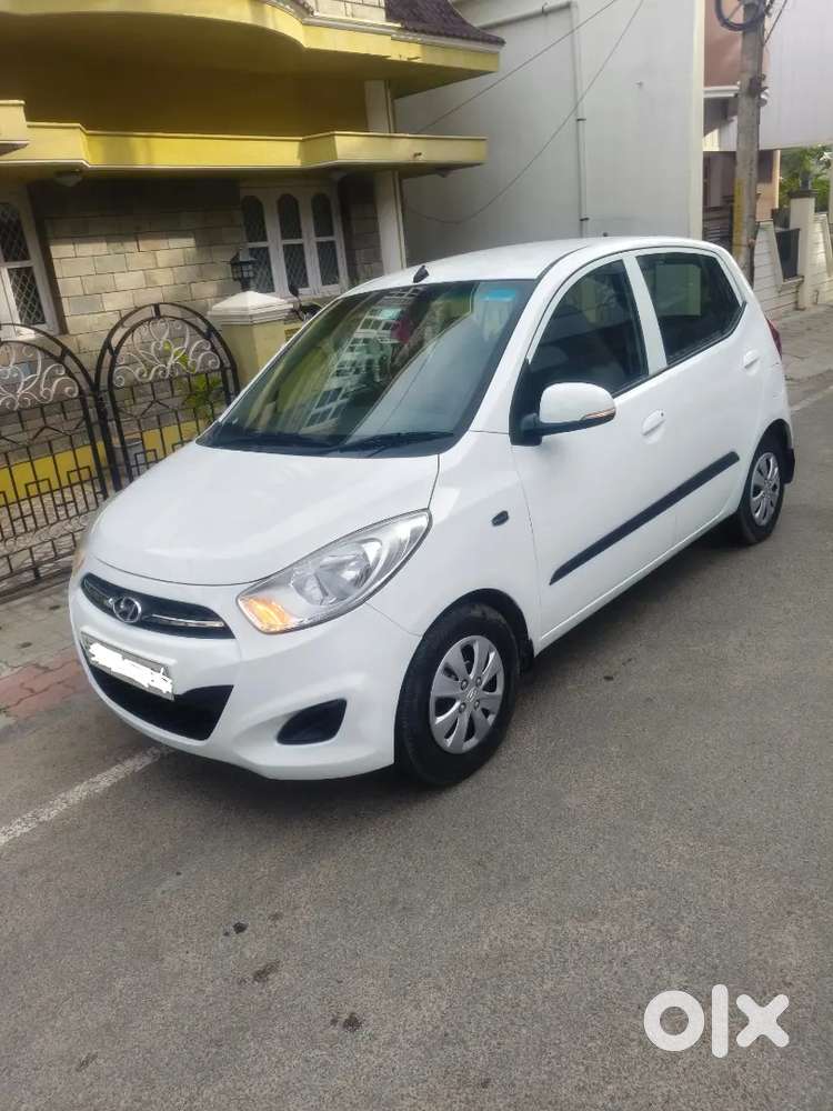 Hyundai I10 Magna 1.2 Solid Bs4 Engine 2011 Car