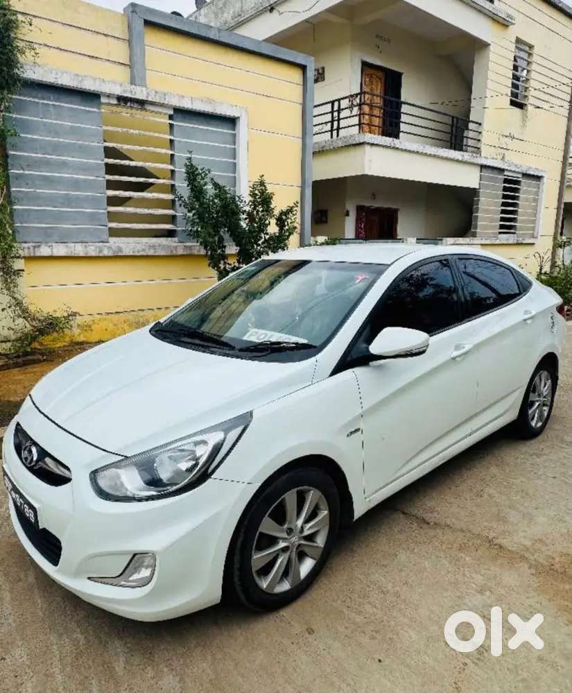 Hyundai Verna 2012 Diesel 82300 Km Driven