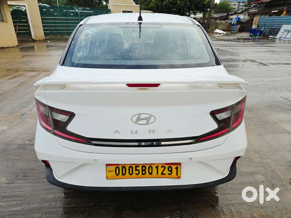 Hyundai Aura 1.0 Sx Plus Petrol, 2024, Cng & Hybrids