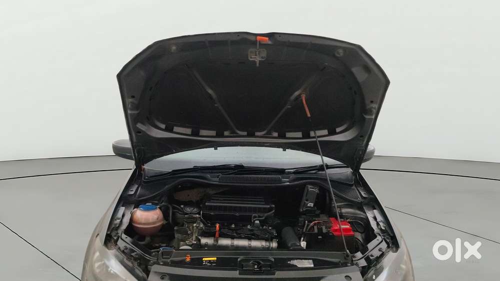 Volkswagen Vento 2010-2013 Petrol Highline, 2013, Petrol